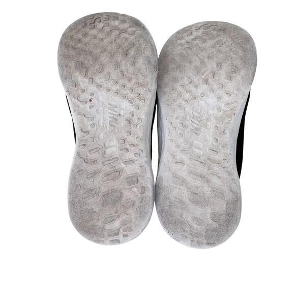 Nike Revolution 6 Running‎ Shoes Unisex Kids Sz 10 Black Mesh Low Top DD1094-007 - Picture 8 of 9